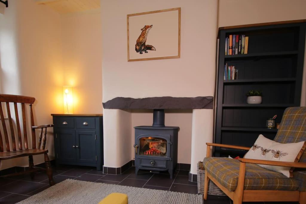 Riverside Cottage Walking Distance Into Caernarfon Exterior photo